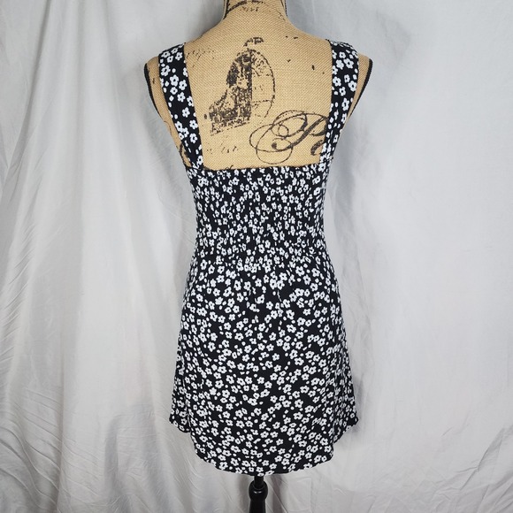 Vtg‎ GAP Size Small B&W Floral Lenzing Ecovero Sweetheart Smocked Mini Sundress - Picture 5 of 10